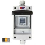 Mobiele Digitale Elektriciteitsmeter - gekalibreerd - (met reset) IP54 - 230V Schuko stekker naar 230V Schuko koppeling -IP54 bescherming - spatwaterdicht