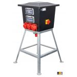 Kunststof verdeelkast QUATRO op frame, Ingang en doorlus: CEE 63A 5p 6h 400V via onderzijde, Hoofdschakelaar: 4p 63A, Afgaand: 6× Schuko 16A 2p+RA 2 - NL20.1306.03032-1