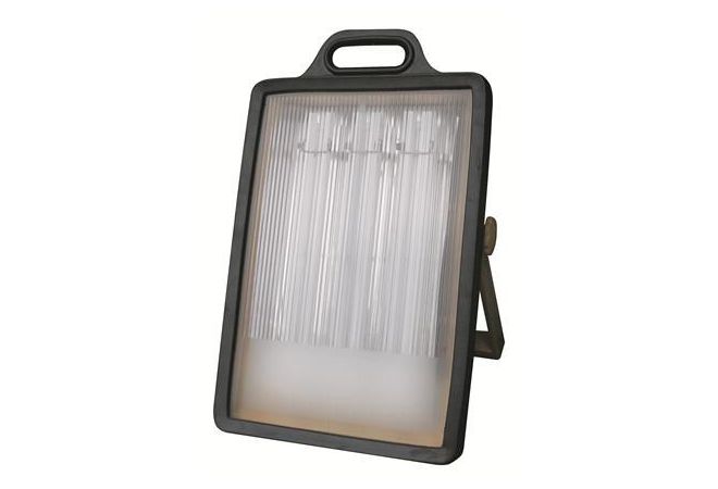 Nauwkeurig Belonend zelf Verkoop :: Bouwmaterialen :: Reled / Relight :: Werkverlichting :: Bouwlamp  3x 24W met 5 meter kabel | Draagbare werklamp | PL type 3x 24W | Fitting  2G11 | 5 meter kabel | Energie besparend | 2 waterbestendige stopcontacten  | 813697 - JSK ...