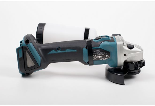 Makita DGA504RTJ Haakse kwartsstof accu-slijper met waterdruppelaar 125mm 18V/5.0AH LI-ION