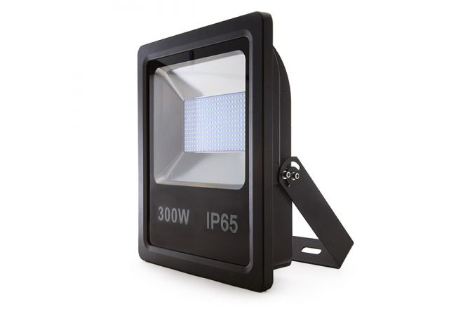 LED Rijbakverlichting | LED floodlight 300 Watt | SMD 2835 | 30.000 Lumen | IP65 incl. 13 meter kabel/stekker | 1673900 - JSK Handelsonderneming LED Rijbakverlichting | LED floodlight 300 Watt | SMD 2835 | 30.000 Lumen | IP65 incl. 13 meter kabel/stekker | 1673900 - JSK Handelsonderneming