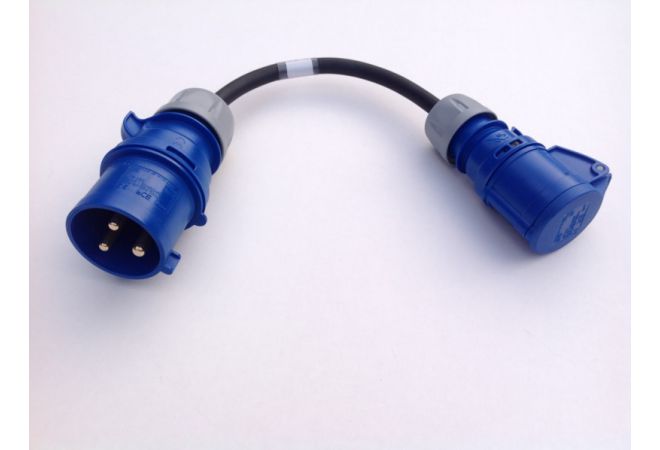 163323 | Verloop stroomadapter CEE 16A 3-polig 230V blauw naar CEE 32A 3-polig 230V blauw - JSK Handelsonderneming