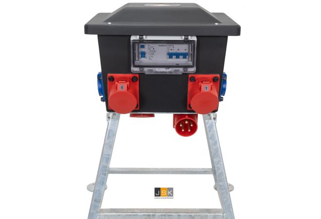 Kunststof verdeelkast RONDO op frame, CEE 32A 5p 6h 400V via onderzijde, 6x Schuko 16A 2p+RA 230V, 2x CEE 32A 5p 6h 400V - NL10.0306.01032