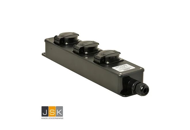 VD16 verdeelblok 3-voudig zwart, zonder snoer met 3 inbouw contactdozen 16A, 250V~ type 16 | Slagvast polyamide | M20 - 1446.56262