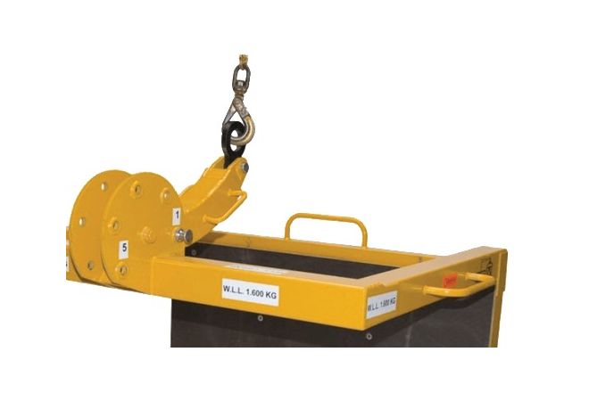 Gipskantelhaak PG 120-1.6-VG-NL | WLL (max.draaglast) 1.6 Ton | Kleur RAL 1007 gepoedercoat | Zwaartepunt 600mm | Afmetingen vorken 1.170 x 125 x 40 mm | Eigen gewicht 330kg