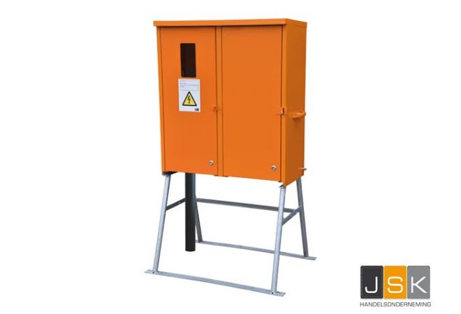 Bouwmeterkast MVK40A/204 + onderstel | 1x CEE 32A 5p 380V | 1x CEE 32A 4p 380V | 4x schuko 16A 230V | Artikelnummer: 1446.603365 | MERZ/PCE