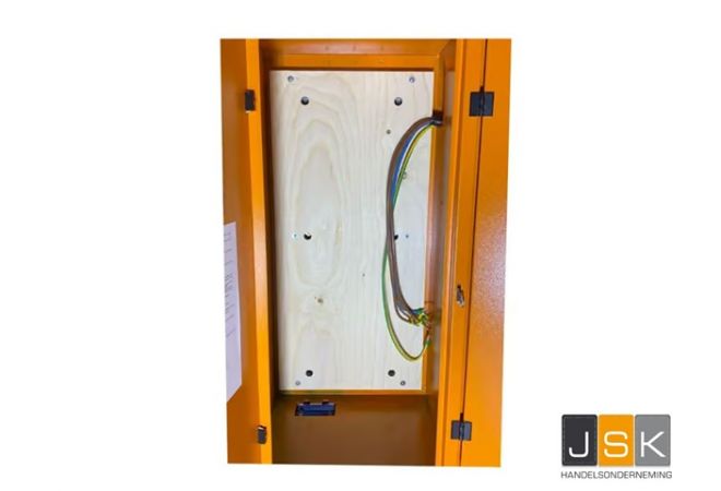 Bouwmeterkast MVK40A/204 + onderstel | 1x CEE 32A 5p 380V | 1x CEE 32A 4p 380V | 4x schuko 16A 230V | Artikelnummer: 1446.603365 | MERZ/PCE